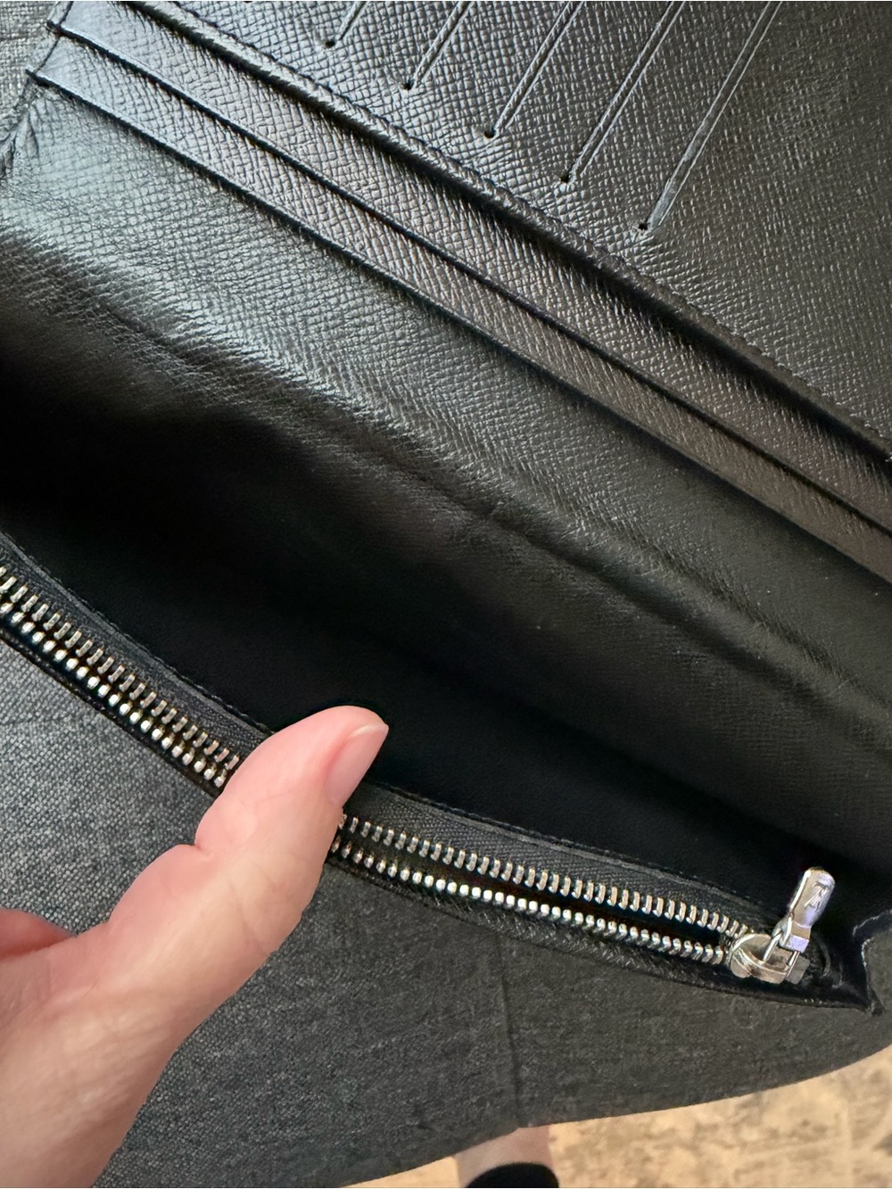Louis Vuitton Black Damier Check Wallet - Picture 6 of 14